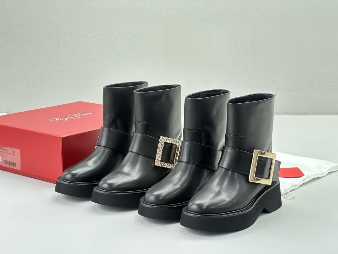 Roger Vivier Boots