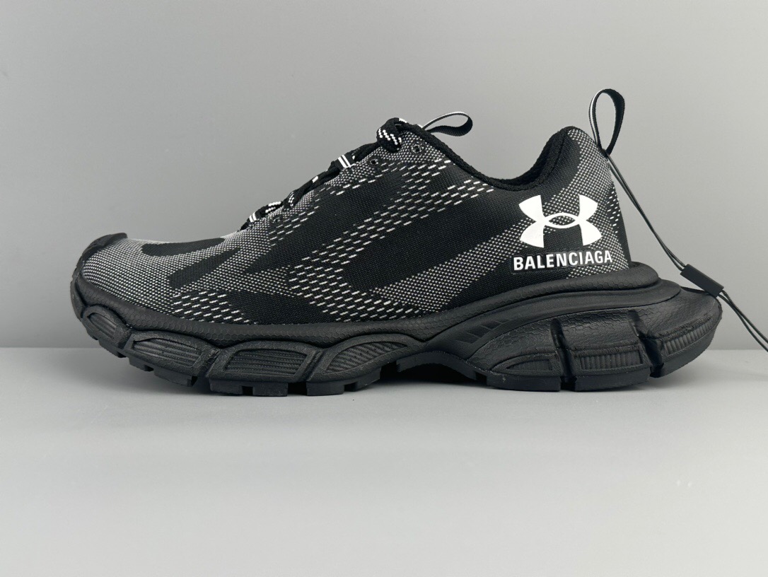 Under Armour x  Balenciaga 3XL