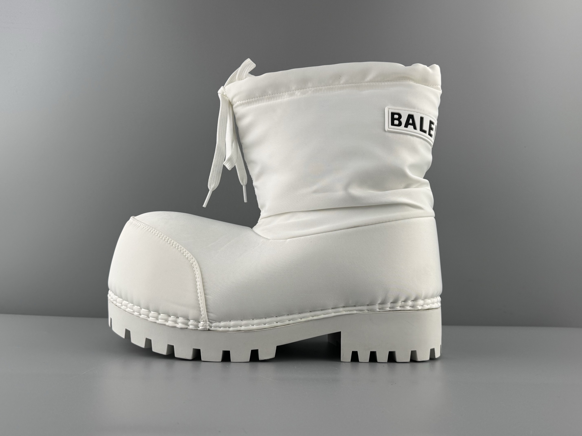Balenciaga Alaska FW24 SKIWEAR