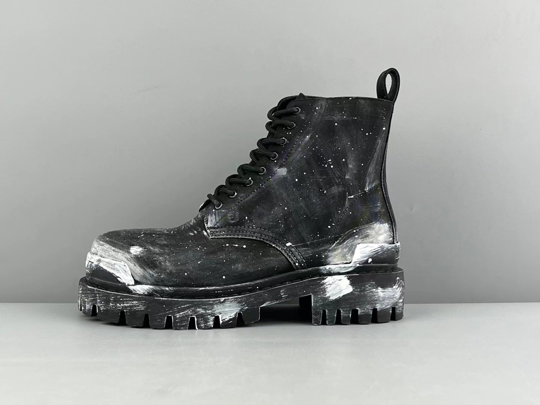 Balenciaga Strike