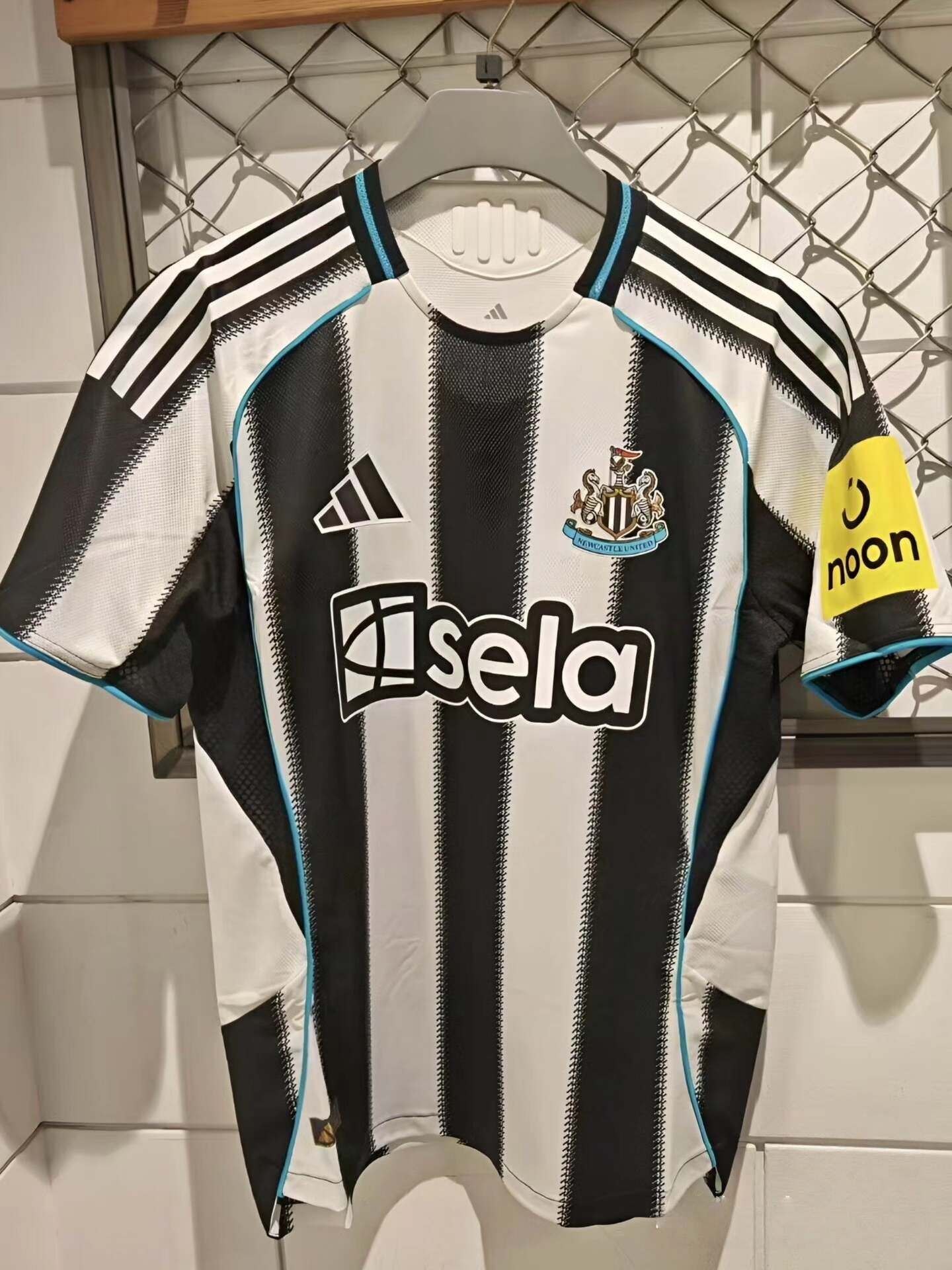 2526시즌 뉴캐슬 어센틱 홈 유니폼