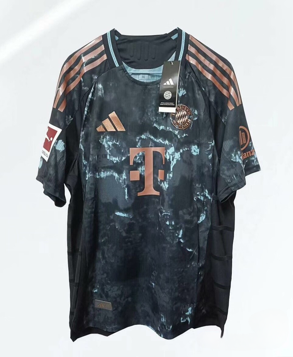 2425시즌 바이에른 뮌헨 어센틱 어웨이 유니폼