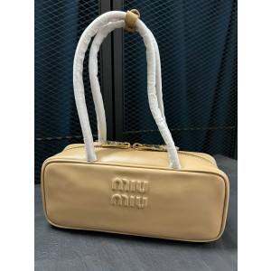 Miumiu Beau (28*8*11.5cm)