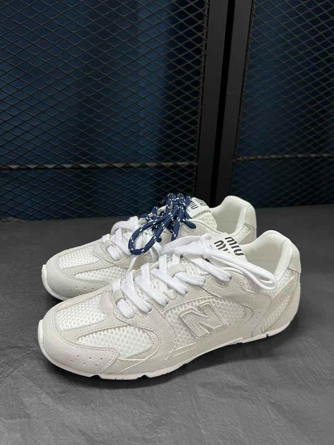 New Balance x Miumiu