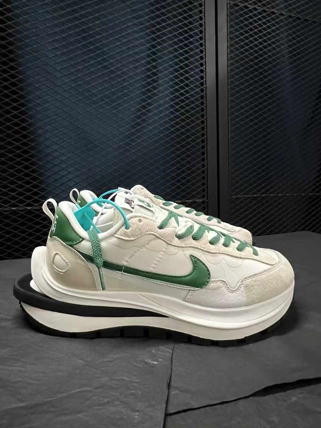 Sacai x Nike LDWaffle