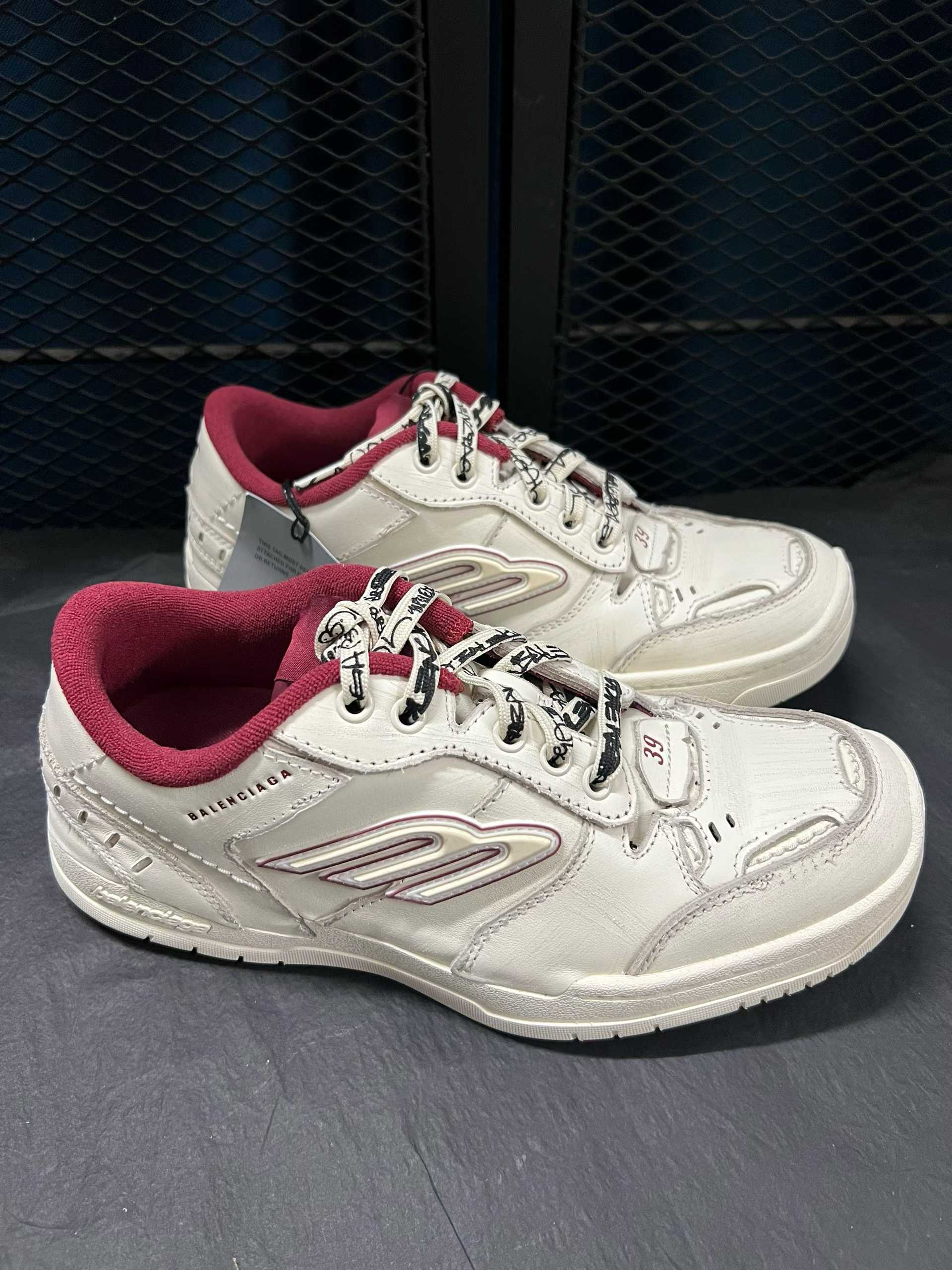 Balenciaga HAMPTONS WORN-OUT